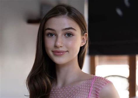 Olivia Casta Biography: Age, Height, Boyfriend, Net Worth,。